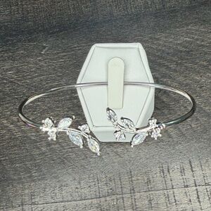 NEW Silver Leaf Bangle Bracelet
